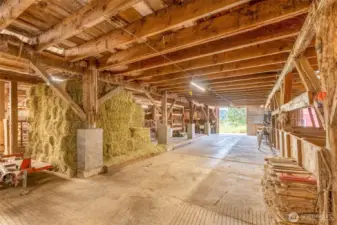Barn_Interior