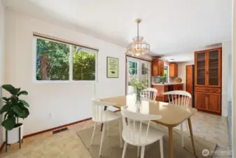Dining Area with Virtual Staging