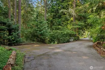 Extra parking/turnaround area for ease.