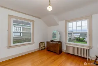 SW bedroom also enjoys some view.