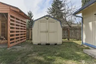 Garden supplies outbuilding