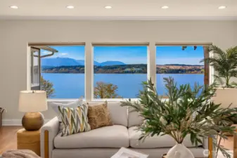 Awesome house with flexible floorplan - living room featured here.