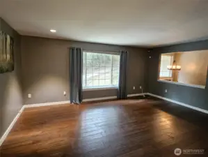 Spacious living room