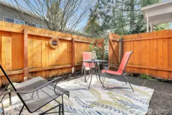 Fenced private yard / patio for you to entertain.