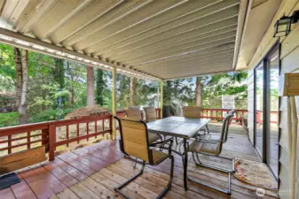Enjoy the piece and solitude of this private lot