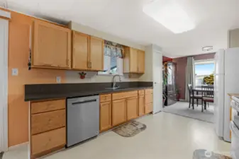 Spacious Kitchen