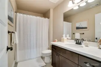 Full bath on the 2nd floor