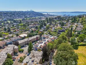 Minutes from Downtown Seattle