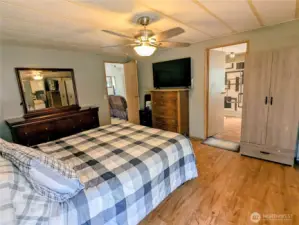 Primary bedroom with full private bath with walkin closet