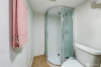 2nd Bath/Lower level