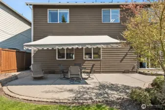 The attached remote-controlled awning saves the day in the hot summer afternoons!