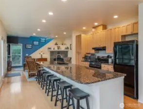 Eat in kitchen