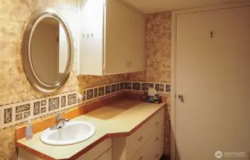 LOWER BATHROOM