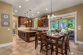 Eating area off kitchen.