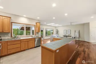 Great layout for entertaining.