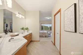 Primary Bath w/ Dual sinks + Walk-In Closet
