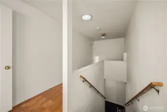 Common area: 2 upper units, stairs lead to 2 lower units