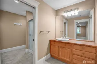 3/4 Bathroom
