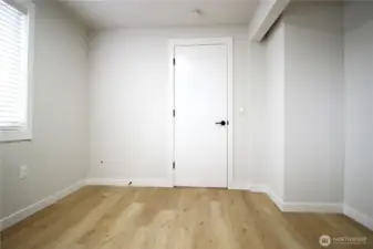 versatile bonus room!