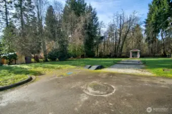 1707 driveway on left