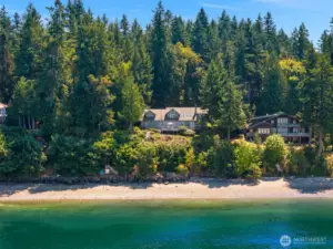 1.1 acre peaceful private setting with easy beach access.