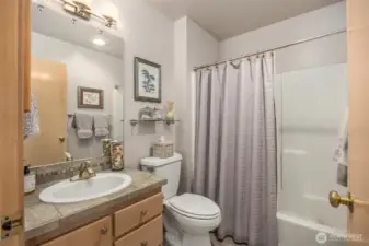 2nd floor full bath.