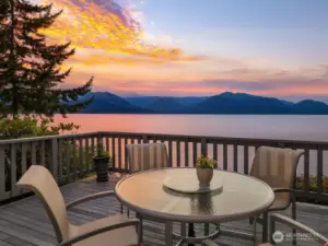 An incomparable setting.