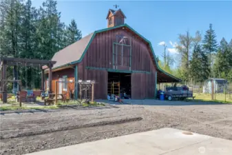 Powered barn with sauna and flexible loft space.