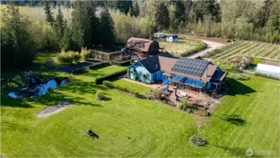 The estate’s grounds offering both retreat & recreation.