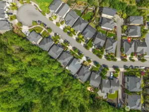 Gorgeous Snoqualmie location with quick access to tons of trails