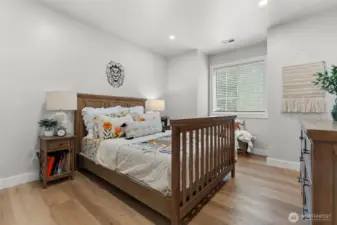 4th bedroom