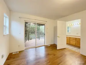 Main Bedroom-Access to back deck