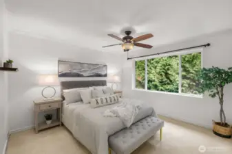 Primary bed with en-suite bath with soaking tub & separate shower, plus walk-in closet