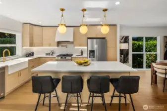 Spacious Kitchen perfect for dinner parties