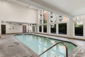 Pool, Sauna, Hot tub amenities