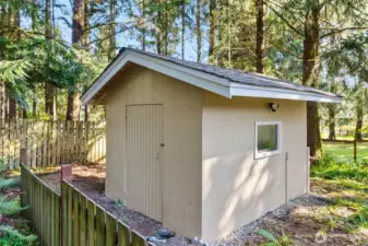 Storage shed