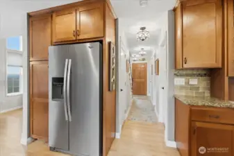 Well designed kitchen with room for guests