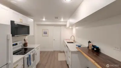 16B Kitchen