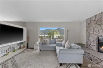 Front deck with views of Lake Chelan