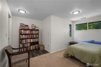 Nice nook in the 4th BR.