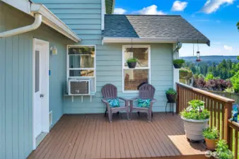 Back Deck off the utiliy room.