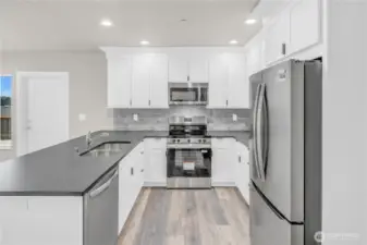 ADU with separate entrance: 2 bedroom 1 bath