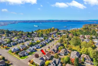 Peek a boo city view.