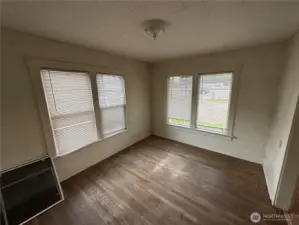 Dining room hardwood floors