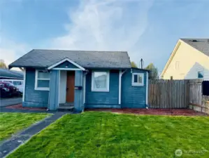 Move in Ready, 1 bedroom, 1 Bath. 240,000 with Large yard and detached Garage and shop.