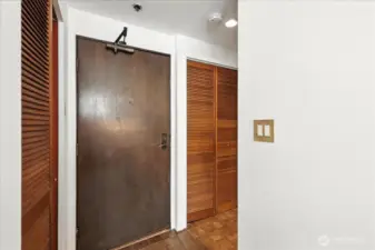 Lots of closet space!