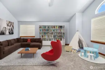 Bonus Room …330SF!!