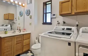 Entry Level - Laundry rm & 3/4 bath