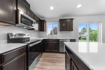 Photographs are for illustrative purposes only. Features, finishes, interior/exterior colors, landscaping and floorplan shown may vary from actual homes built.
