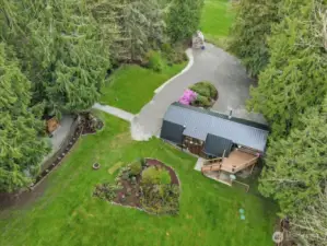 An overhead picture of the home and yard
